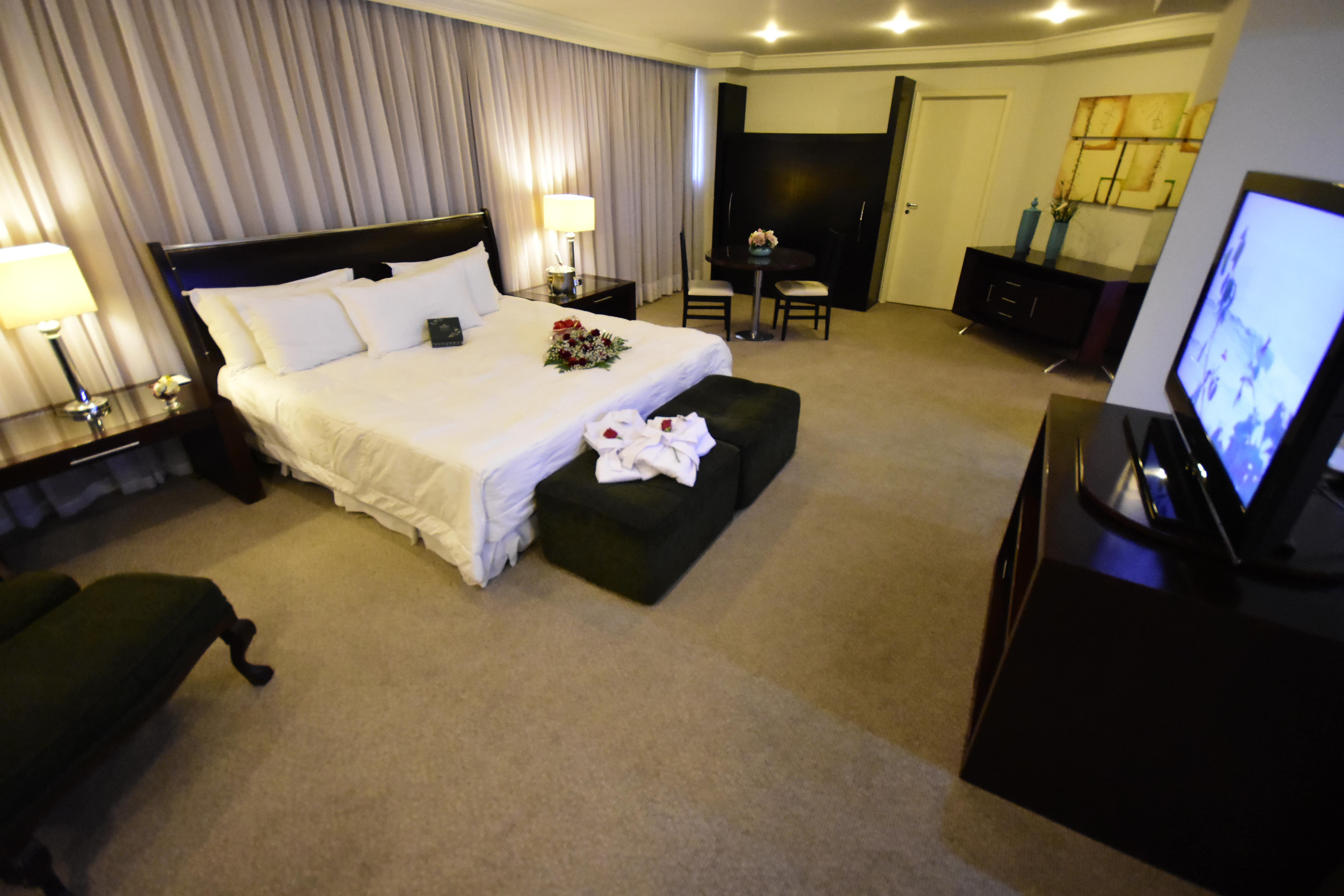 Central Park Hotel By Bourbon Cascavel  Bagian luar foto